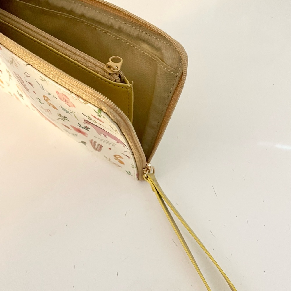 Patterned Wallet - Picture 4 of 6